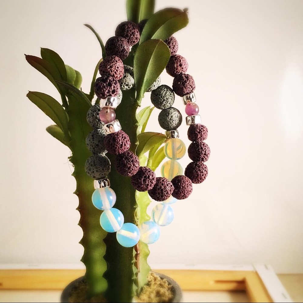🌟NEW!🌟Lava Rock and Gemstone Diffuser Bracelets